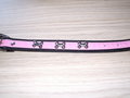 Halsband-Roze-met-botjes